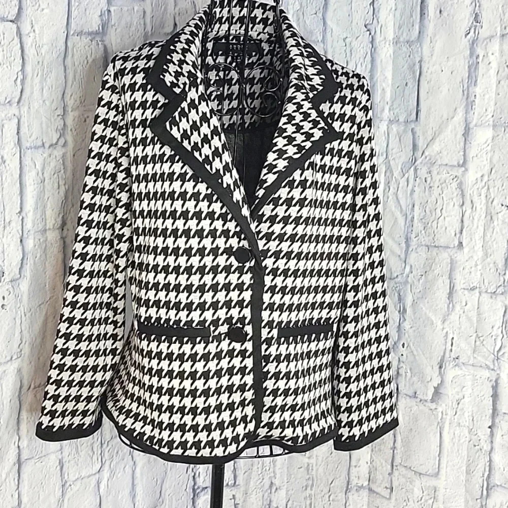SANDRO‎ STUDIO Black and White Houndstooth Jacket Medium